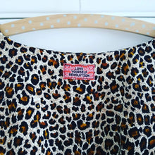 Load image into Gallery viewer, 'LOVE YOURSELF REVOLUTION' Pack of 6 sewing labels