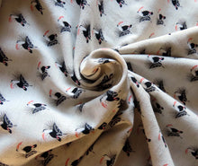 Load image into Gallery viewer, Toucans viscose linen 1.5 M PIECE