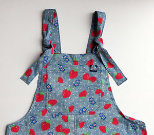 Strawberries cotton chambray