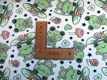 Load image into Gallery viewer, Retro Frogs cotton jersey 1 M PIECE
